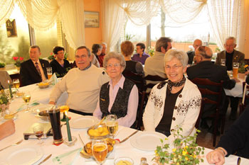 Zur Auflockerung des Nachmittags zeigt Dieter Cors noch einige Videos, die auch derzeit auf unserer Homepage laufen!